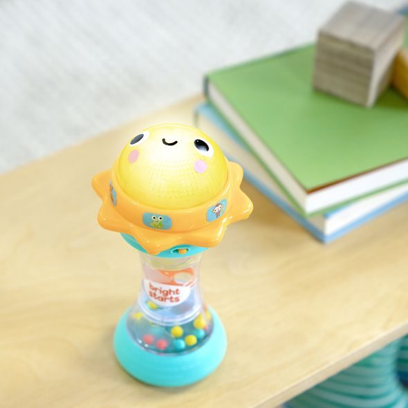 BRIGHT STARTS HRAČKA HUDEBNÍ CHRASTÍTKO SLUNÍČKO JUST FOR SUN™ 6M+ - CHRASTÍTKA - PRO DĚTI