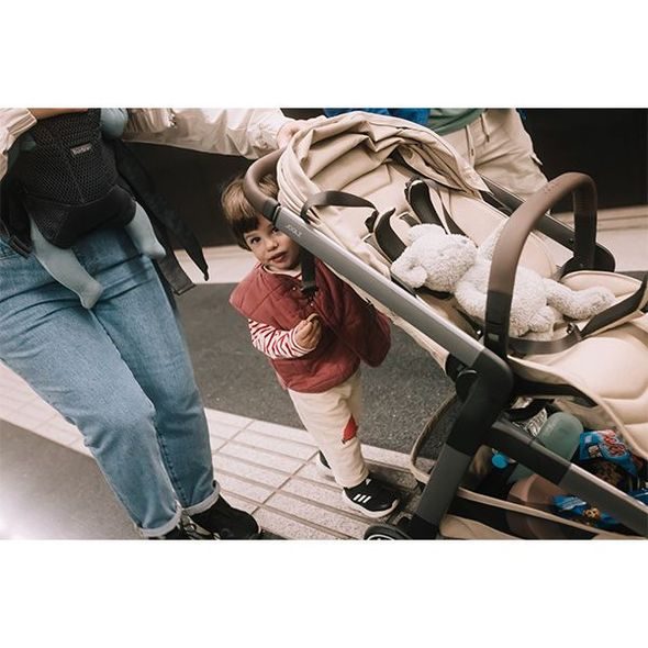 JOOLZ JOOLZ HUB² L STONE GREY - SPORTOVNÍ KOČÁRKY - KOČÁRKY A PŘÍSLUŠENSTVÍ