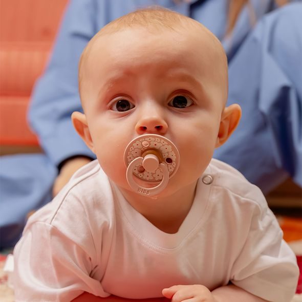 BIBS STUDIO COLOUR JASMINE DUDLÍKY Z PŘÍRODNÍHO KAUČUKU 2KS VEL. 1 - ŠIDÍTKA A DOPLŇKY - KRMENÍ