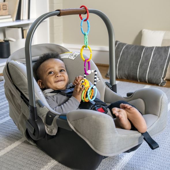 BABY EINSTEIN HRAČKA SENZORICKÁ CAL'S CONNECTORS™ 0M+ - SENZORICKÉ HRAČKY - PRO DĚTI