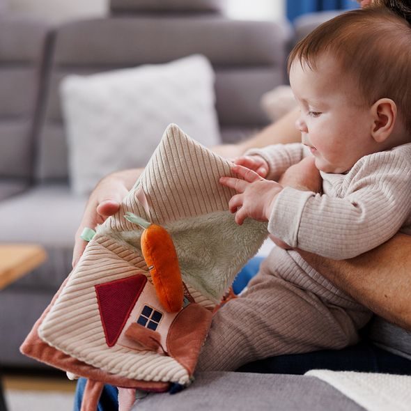 BABYONO KNÍŽKA SENZORICKÁ RABBIT KARO 0M+ - KNÍŽKY PRO NEJMENŠÍ - PRO DĚTI