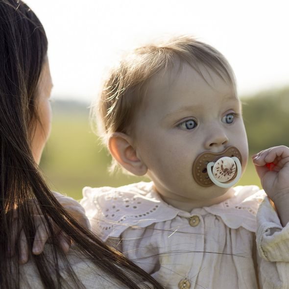 LOVI DUDLÍK SILIKONOVÝ DYNAMICKÝ TIE DYE 3-6M 2KS HOLKA - ŠIDÍTKA A DOPLŇKY - KRMENÍ
