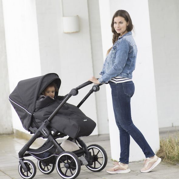 EMMALJUNGA APRON NXT FLAT SPORTY RED 2023 - NÁNOŽNÍKY - KOČÁRKY A PŘÍSLUŠENSTVÍ