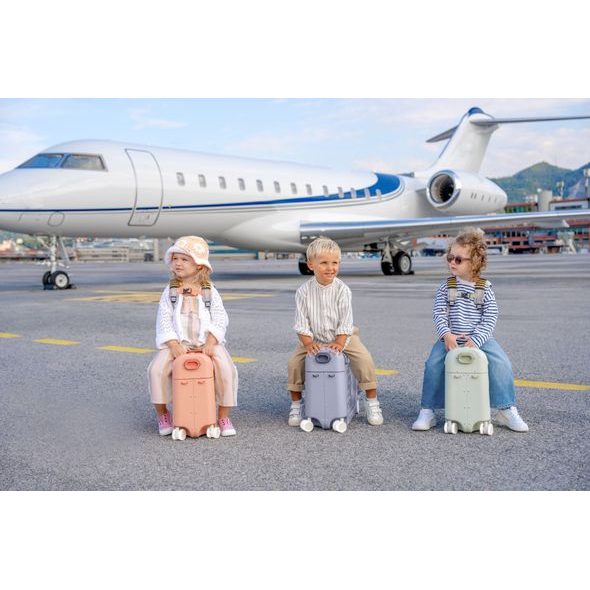 STOKKE® JETKIDS™ TRAVEL BUNDLE: BEDBOX™ + CREW BACKPACK™ CESTOVATELSKÝ SET - DĚTSKÁ ODRÁŽEDLA - PRO DĚTI