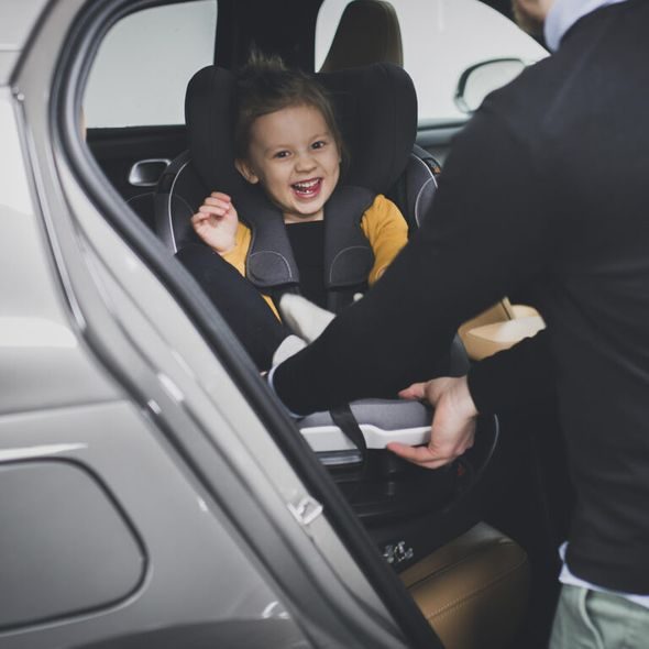 BESAFE IZI TURN B I-SIZE METALLIC MÉLANGE - AUTOSEDAČKY 9-18KG - AUTOSEDAČKY A PŘÍSLUŠENSTVÍ