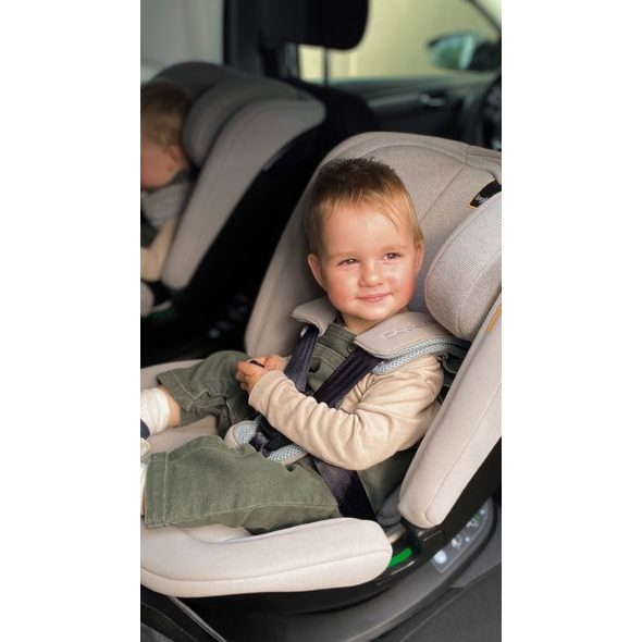 AUTOSEDAČKA INGLESINA COPERNICO I-SIZE 40-145 CM 2024 STONE GREY - AUTOSEDAČKY 0-36KG - AUTOSEDAČKY A PŘÍSLUŠENSTVÍ