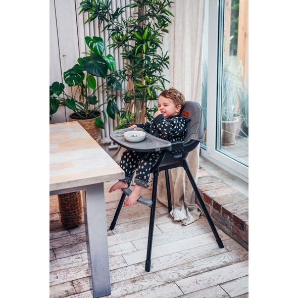 MOMI JÍDELNÍ ŽIDLIČKA MOMI REKI BÉŽOVÁ - JÍDELNÍ ŽIDLIČKY PLASTOVÉ - KRMENÍ