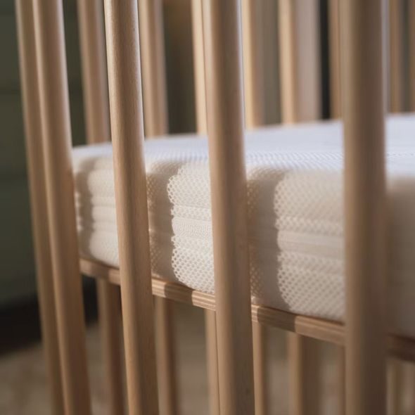 STOKKE® NIGHTI™ MINI MATRACE 60X80 CM - MATRACE DO POSTÝLKY - SPINKÁNÍ