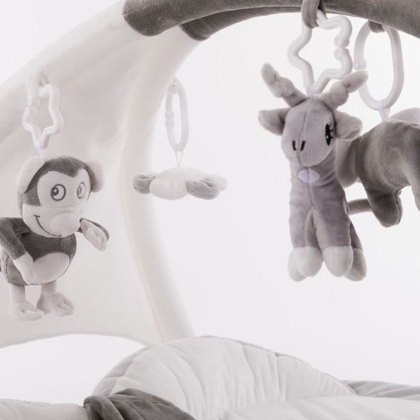 BO JUNGLE HRACÍ DEKA S HRAZDIČKOU B-PLAY GYM APPLE GREY - HRACÍ DEKY - PRO DĚTI