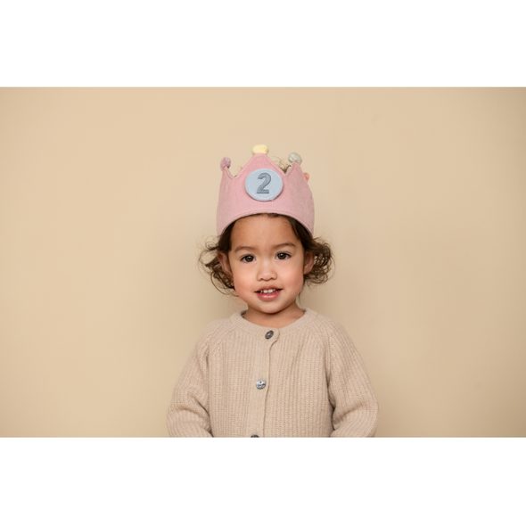 LITTLE DUTCH NAROZENINOVÁ KORUNKA S ČÍSLY PINK - HRAČKY PRO DĚTI - PRO DĚTI