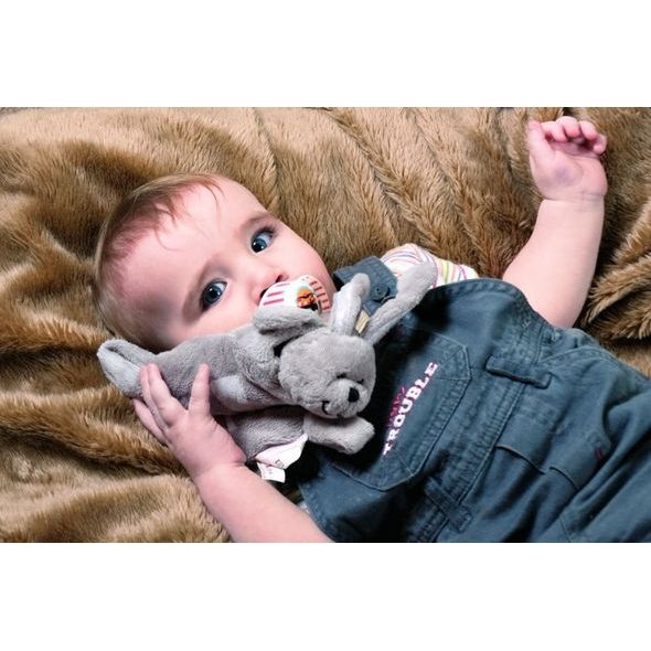 SLEEPYTOT STRÁŽCE DUDLÍKŮ A PLYŠÁK V JEDNOM - SPIRÁLY NA POSTÝLKU / AUTOSEDAČKU - PRO DĚTI
