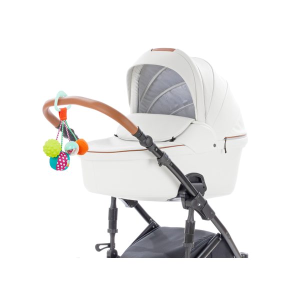 B-TOYS ZÁVĚSNÉ CHRASTÍTKO S MÍČKY SOUNDS SO SQUEEZY - HRAČKY K ZAVĚŠENÍ - PRO DĚTI