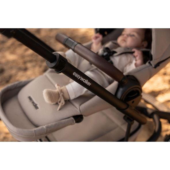 EASYWALKER KOČÁREK KOMBINOVANÝ JIMMEY EXPLORE PEARL TAUPE AIR + CYBEX ATON B2 I-SIZE + ZÁKLADNA - KOMBINACE S PŘÍSLUŠENSTVÍM - KOČÁRKY A PŘÍSLUŠENSTVÍ