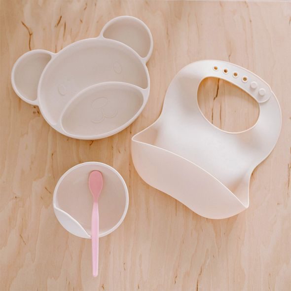 CANPOL BABIES SILIKONOVÝ DĚLENÝ TALÍŘ S PŘÍSAVKOU MEDVÍDEK KRÉMOVÝ - MISKY, TALÍŘKY A PODLOŽKY - KRMENÍ