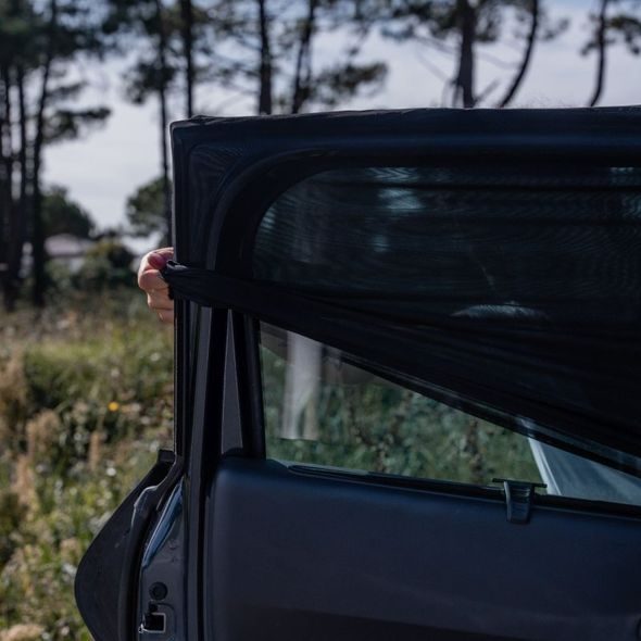 EZIMOOV NAVLÉKACÍ SLUNEČNÍ CLONA EZI SUN SOCKS VEL. S 2KS - SLUNEČNÍKY A CLONY - KOČÁRKY A PŘÍSLUŠENSTVÍ