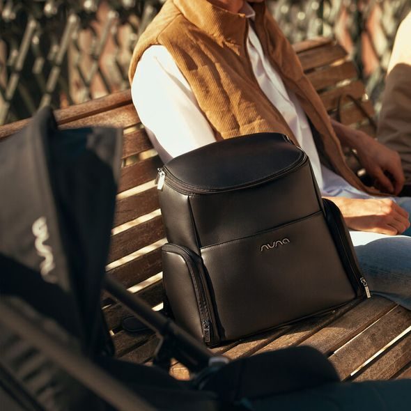 NUNA ESSENTIAL PŘEBALOVACÍ BATOH CAVIAR - PŘEBALOVACÍ BATOHY - KOČÁRKY A PŘÍSLUŠENSTVÍ