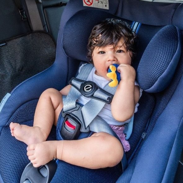 EZIMOOV SPONA NA BEZPEČNOSTNÍ PÁSY SAFE CLIP - DOPLŇKY K AUTOSEDAČKÁM - AUTOSEDAČKY A PŘÍSLUŠENSTVÍ