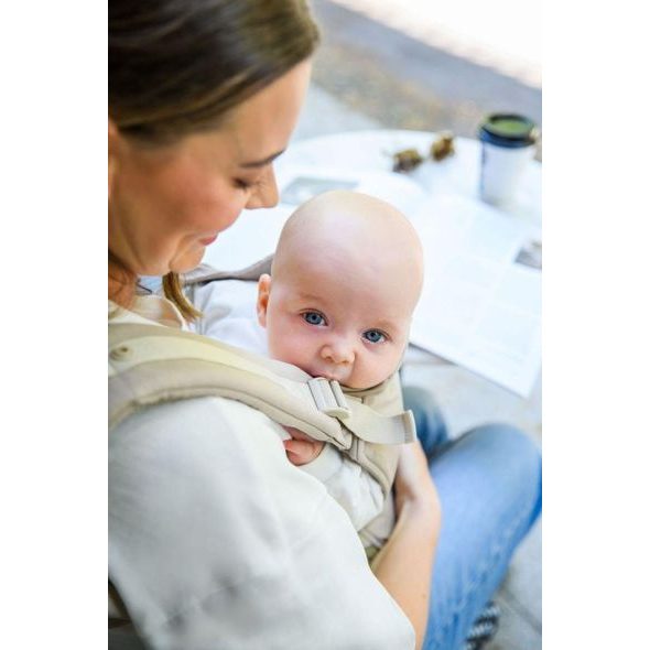 MOMI ERGONOMICKÉ NOSÍTKO COLLET ŠEDÁ - ERGONOMICKÁ NOSÍTKA - NOŠENÍ & SPORT