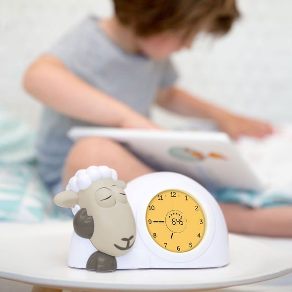 ZAZU OVEČKA SAM HNĚDOŠEDÁ TRÉNINKOVÝ BUDÍK S NOČNÍM SVĚTLEM LIMITOVANÁ EDICE - TRÉNINKOVÉ BUDÍKY - SPINKÁNÍ