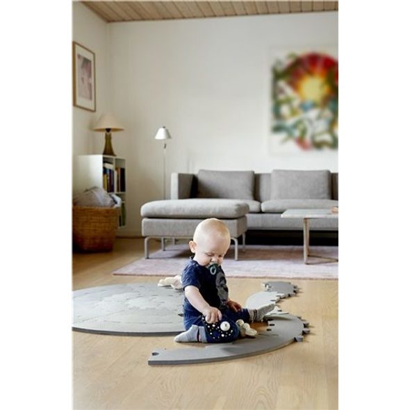 BABYDAN KULATÁ HRACÍ PODLOŽKA PUZZLE/DRÁHA GREY 110CM - HRACÍ PODLOŽKY NA ZEM - SPINKÁNÍ