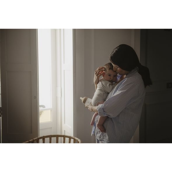 SUAVINEX ZERO ZERO MEDIUM ANTI-KOLIKOVÁ LÁHEV 180 ML S - KOJENECKÉ LAHVE - KRMENÍ