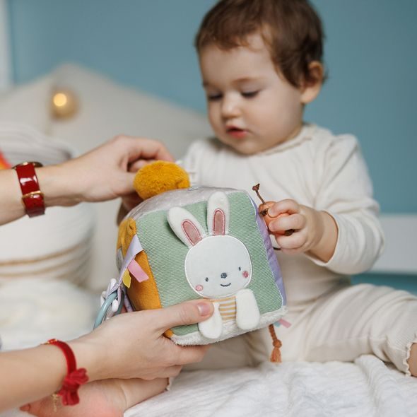 BABYONO KOSTKA SENSORICKÁ NATURE 0 M+ - SENZORICKÉ HRAČKY - PRO DĚTI