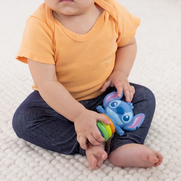 BRIGHT STARTS HRAČKA SENZORICKÁ TWIST-A-STITCH™ 3M+ - SENZORICKÉ HRAČKY - PRO DĚTI