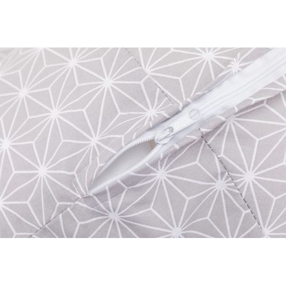 FILLIKID KOJÍCÍ POLŠTÁŘ LUXE 190 CM CUBE GREY - KOJÍCÍ POLŠTÁŘE - KRMENÍ