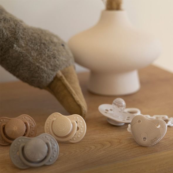 LOVI SILIKONOVÝ DYNAMICKÝ DUDLÍK 18M+ HARMONY 2PCS - ŠIDÍTKA A DOPLŇKY - KRMENÍ