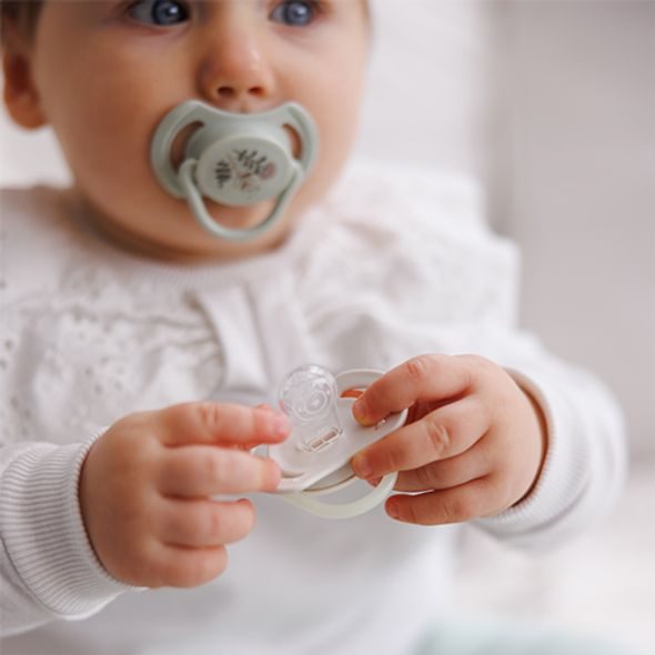 BABYONO DUDLÍKY SILIKONOVÉ SYMETRICKÉ 6-18M, 2 KS - ŠIDÍTKA A DOPLŇKY - KRMENÍ