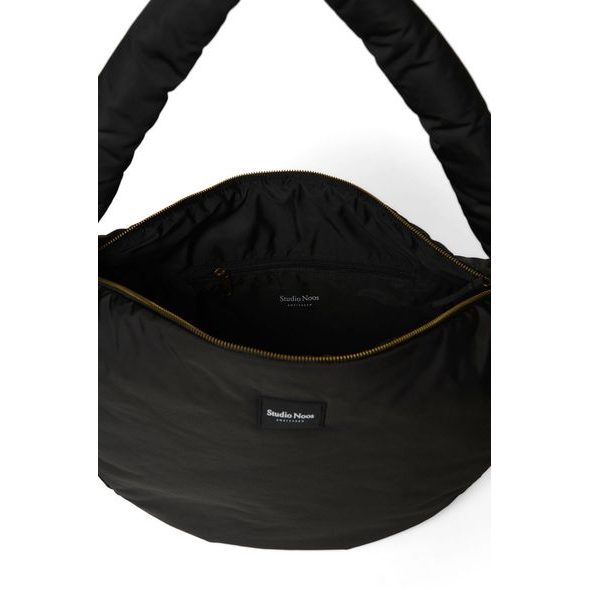 STUDIO NOOS PUFFY CROSS BODY KABELKA BLACK - ORGANIZÉRY A KOŠÍKY - KOČÁRKY A PŘÍSLUŠENSTVÍ