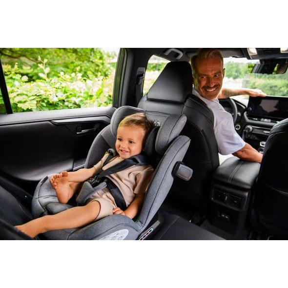 MOMI AUTOSEDAČKA MOMI EMI I-SIZE ČERNÁ - AUTOSEDAČKY 9-36KG - AUTOSEDAČKY A PŘÍSLUŠENSTVÍ