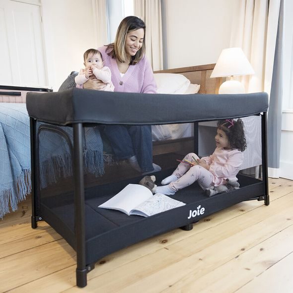 JOIE AMIGO™ 120 SHALE - CESTOVNÍ POSTÝLKY - SPINKÁNÍ