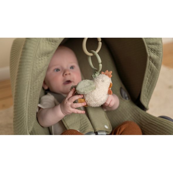 LITTLE DUTCH VIBRUJÍCÍ SLEPIČKA FARMA - HRAČKY K ZAVĚŠENÍ - PRO DĚTI