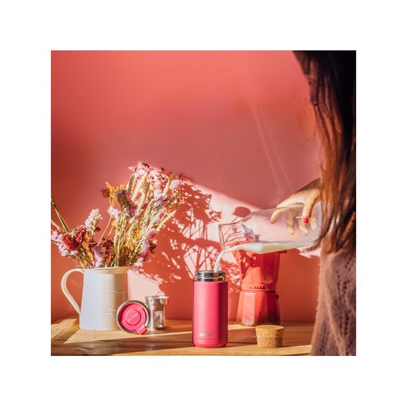 QUOKKA NEREZOVÝ TERMOHRNEK SE SÍTKEM BOOST MAROON 400 ML - TERMOOBALY A TERMOSKY - KRMENÍ