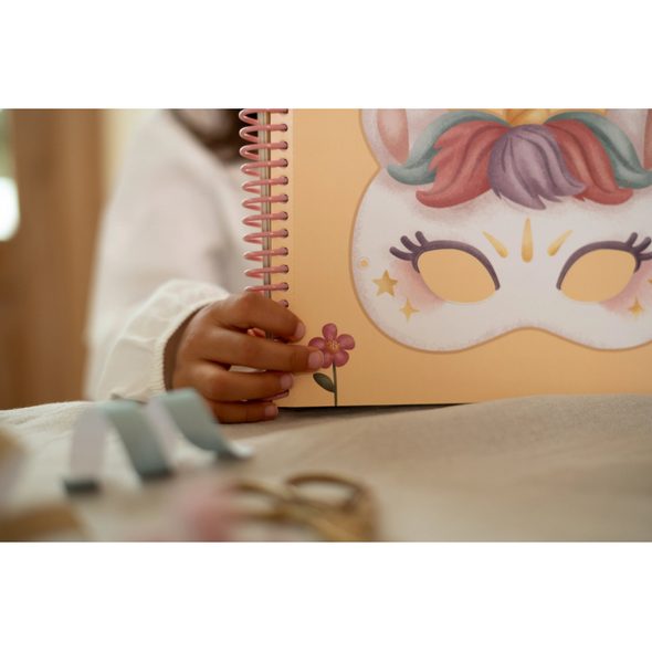 LITTLE DUTCH KNIHA S VYSTŘIHOVACÍMI MASKAMI ROSA - VÝTVARNÉ POMŮCKY A HRAČKY - PRO DĚTI