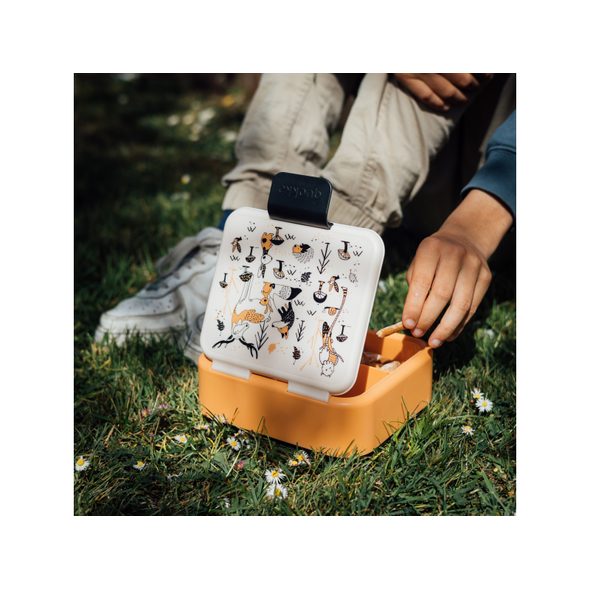 QUOKKA PLASTOVÝ BOX NA SVAČINU TWIST KIDS IN THE WOODS - KRABIČKY NA SVAČINU - KRMENÍ