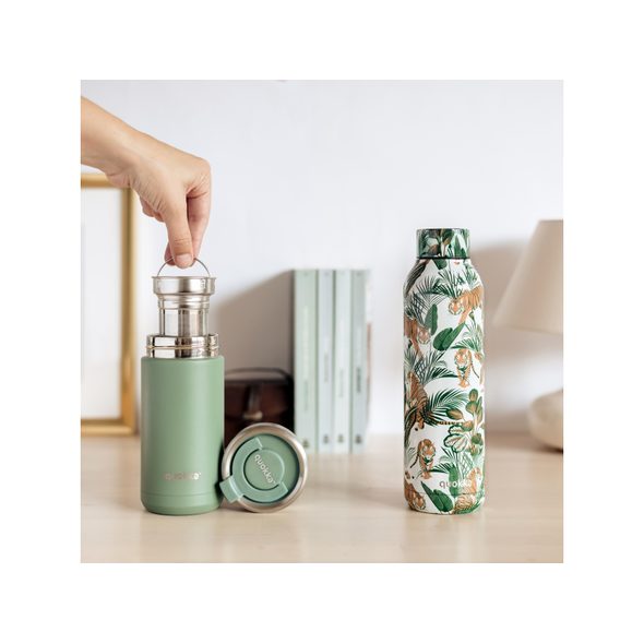 QUOKKA NEREZOVÝ TERMOHRNEK SE SÍTKEM BOOST PINE 400 ML - TERMOOBALY A TERMOSKY - KRMENÍ