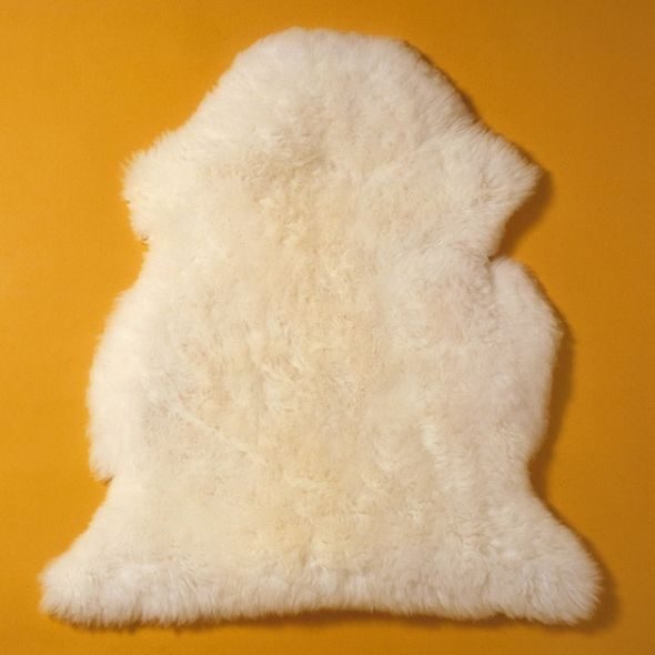 TRAUMSCHWINGER OVČÍ KOŽEŠINA PRO MIMINKA MEDICIÁLNĚ VYČINĚNÁ - KOSMETIKA PRO CELOU RODINU - PRO MAMINKY