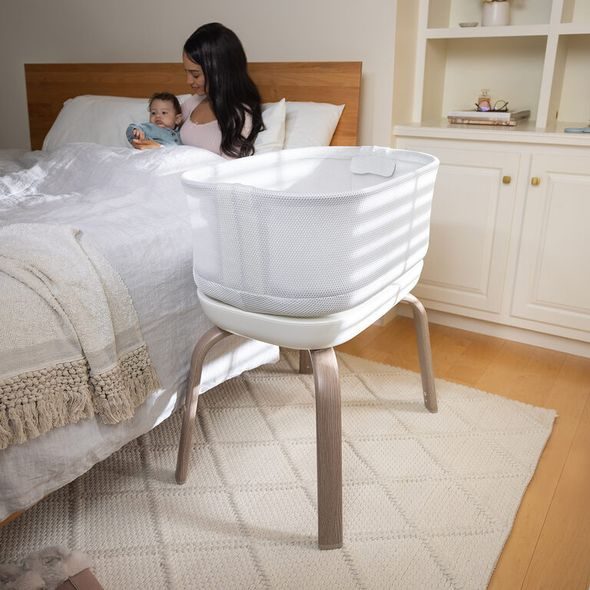 GRACO ELUMA™ NEST LUNA - K RODIČOVSKÉ POSTELI - SPINKÁNÍ