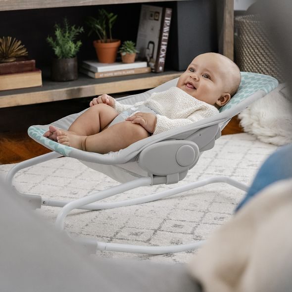 INGENUITY HOUPÁTKO ITY GOJI 0M +, DO 9 KG - LEHÁTKA A HOUPADLA - SPINKÁNÍ