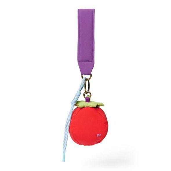 STUDIO NOOS BAG CHARM PŘÍVĚŠEK NA TAŠKU/BATOH RAJČE - DOPLŇKY - PRO MAMINKY