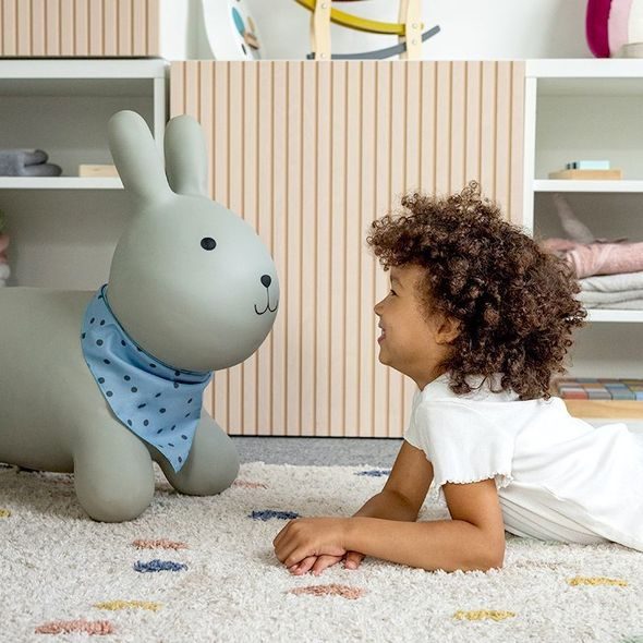 KINDSGUT SKÁKACÍ ZVÍŘÁTKO ZAJÍC - NAFUKOVACÍ SKÁKADLA - PRO DĚTI