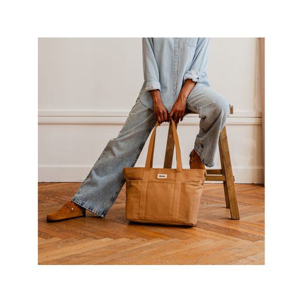 BEABA PŘEBALOVACÍ TAŠKA MADRID COGNAC - PŘEBALOVACÍ TAŠKY - KOČÁRKY A PŘÍSLUŠENSTVÍ