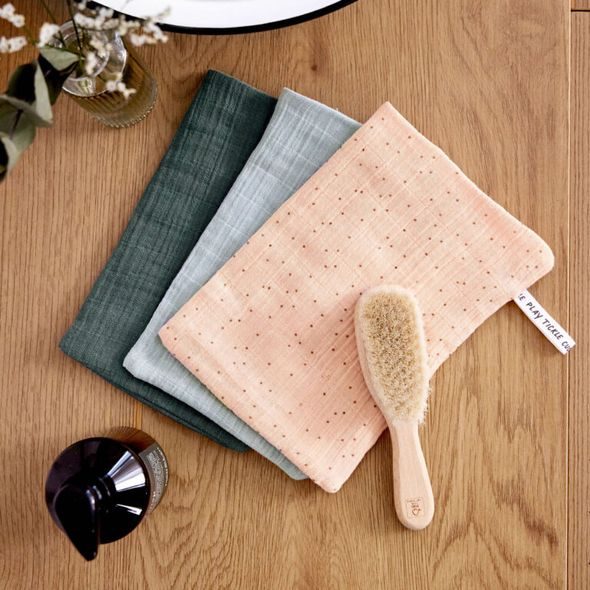 LÄSSIG MUSLIN WASH GLOVE SET 3 PCS DOTS PEACH ROSE - ŽÍNKY A HOUBIČKY - KOUPÁNÍ A ZDRAVÍ