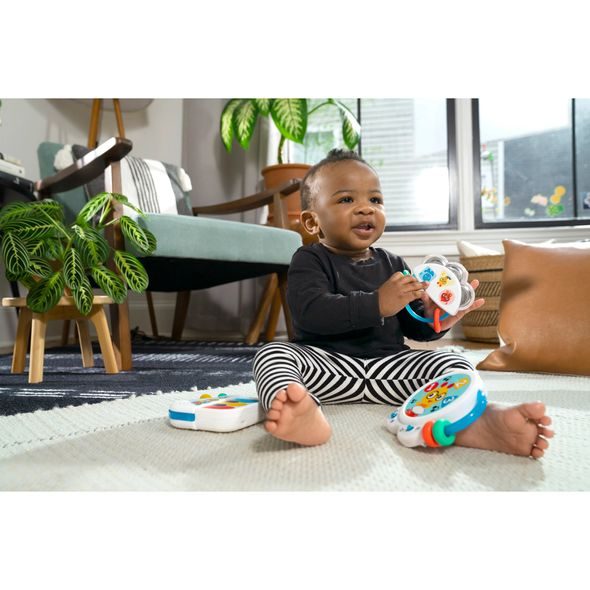 BABY EINSTEIN SET HUDEBNÍ 3-DÍLNÝ SMALL SYMPHONY 3M+ - HRAČKY SE ZVUKY - PRO DĚTI
