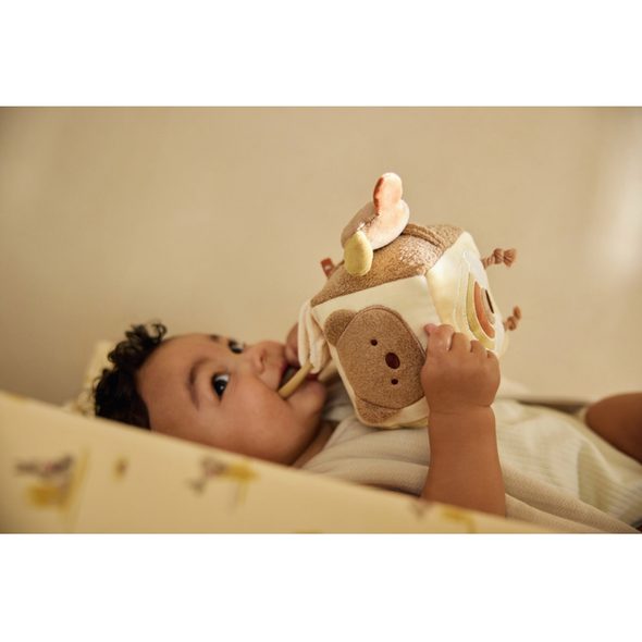 JOLLEIN KOSTKA TEXTILNÍ KANGAROOTS - SENZORICKÉ HRAČKY - PRO DĚTI