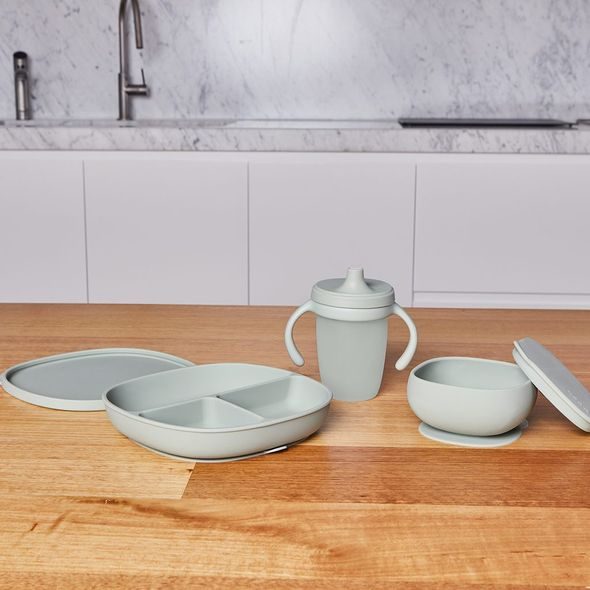 B.BOX SILIKONOVÝ HRNEČEK S PÍTKEM 240 ML - ZELENÝ - DĚTSKÉ HRNEČKY - KRMENÍ