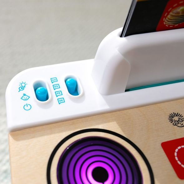 BABY EINSTEIN HRAČKA HUDEBNÍ KUCHYŇKA MAGIC TOUCH KITCHEN™ PRETEND TO COOK HAPE 9M+ - AKTIVNÍ HRAČKY - PRO DĚTI