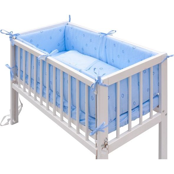 SCARLETT DĚTSKÁ POSTÝLKA BABY BÍLÁ S KOMPLETNÍ VÝBAVOU MÉĎA MODRÁ 90X41 CM - DŘEVĚNÉ POSTÝLKY - SPINKÁNÍ